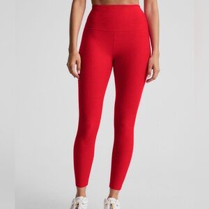 BEYOND YOGA SPACEDYE CAUGHT IN THE MIDI HIGH WAISTED LEGGINGS / RED / SIZE M